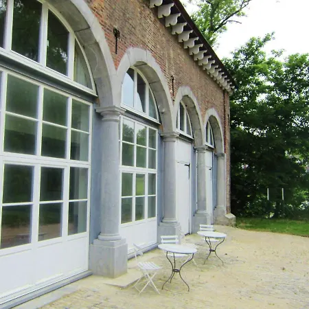 Cozy Holiday Home In Gembloux With Meadows Nearby Hébergement de vacances *