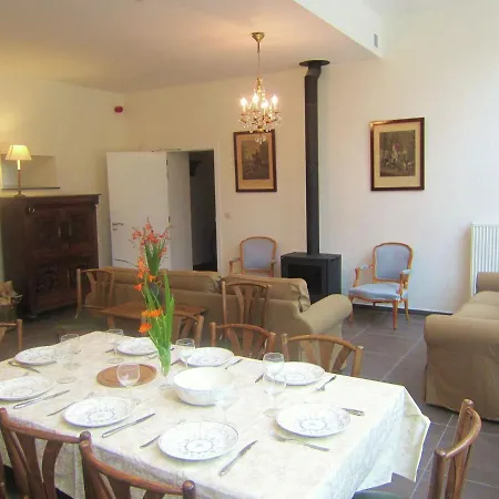 Cozy Holiday Home In Gembloux With Meadows Nearby Hébergement de vacances Beuzet