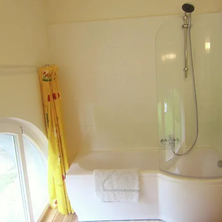 Cozy Holiday Home In Gembloux With Meadows Nearby Hébergement de vacances *